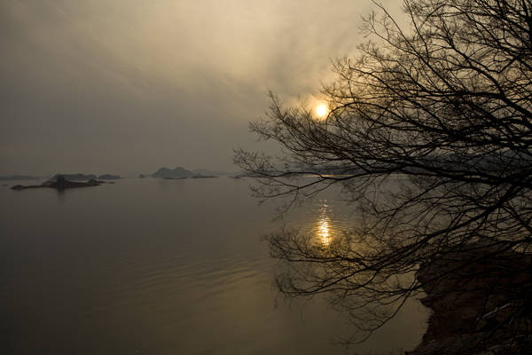 奇特|杭州周边游,有鱼跃千岛湖的奇特景观,是拍照打卡的好去处