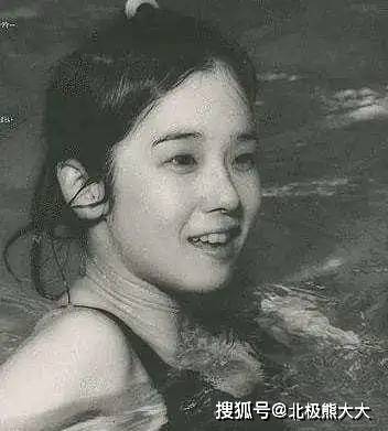 因为痴迷整容15年，把脸整成“电风扇”后遗症明显，韩慧景后悔了吗？