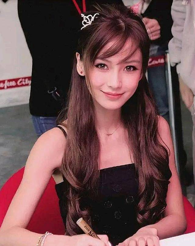 下巴Angelababy为什么这么美？