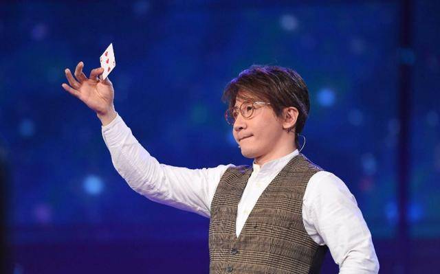 原创43岁刘谦罕见现身面露憔悴简直认不出自曝有可能上不了春晚