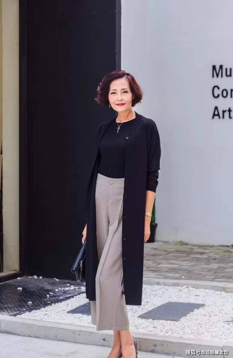 颜色 简约才是王道，教你用日常单品搭出温柔范，50岁+也能满满时尚感