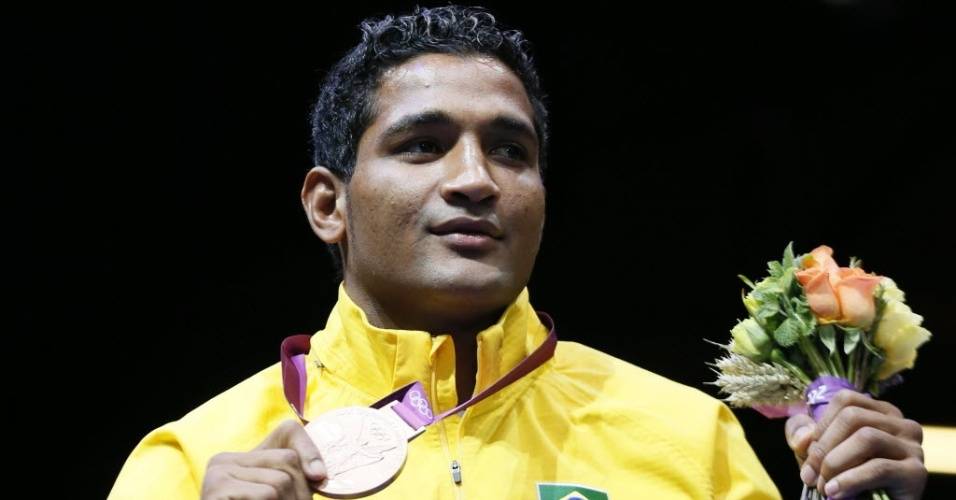 法尔考巴西需要世界拳王所以愿上帝保佑我