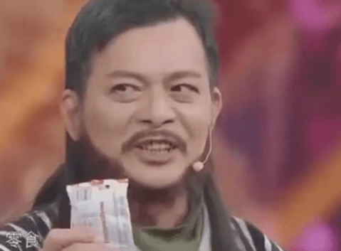 形象|为何黄日华饰演乔峰是戴着帽子的？当他摘下帽子，原谅我笑出了声