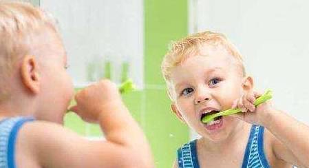 宝宝多大可以刷牙？其实很多妈妈都弄错了！