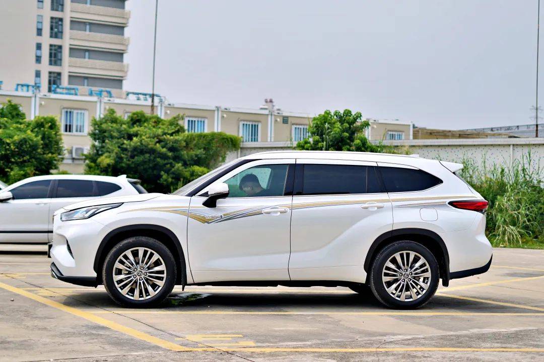 22全新汉兰达陆放奥克福全电镀铂金款晴雨挡经典再升级