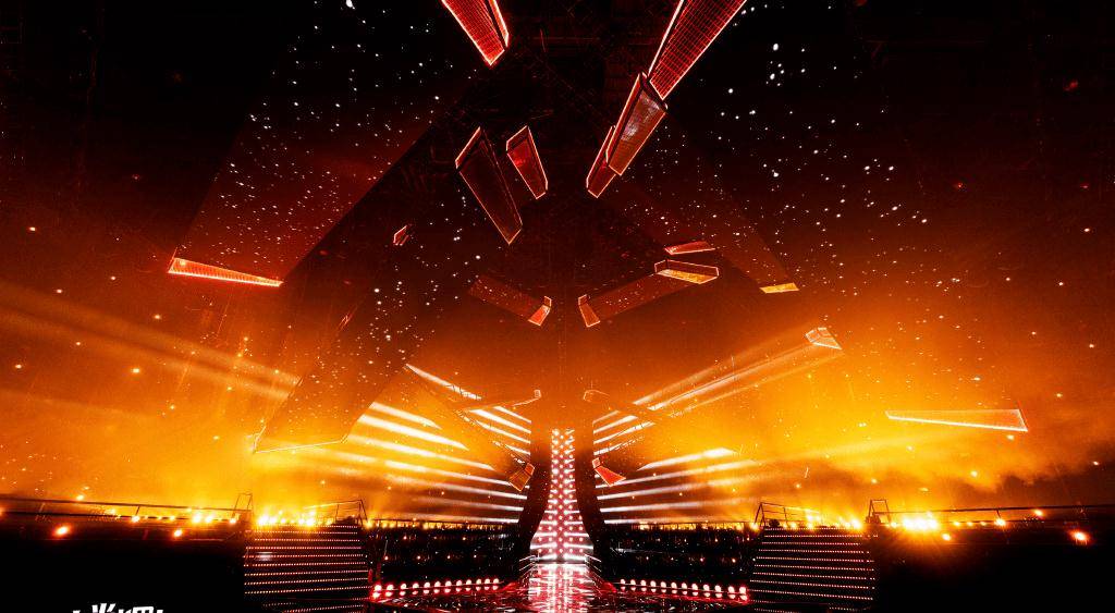 当旧情怀变为新相识,《追光吧!》就开始发光_观众_节目组_舞台