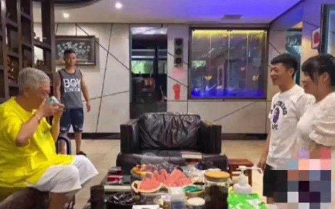 成功李会长：收破烂的“街溜子”，给赵本山递华子，他到底是什么来头！