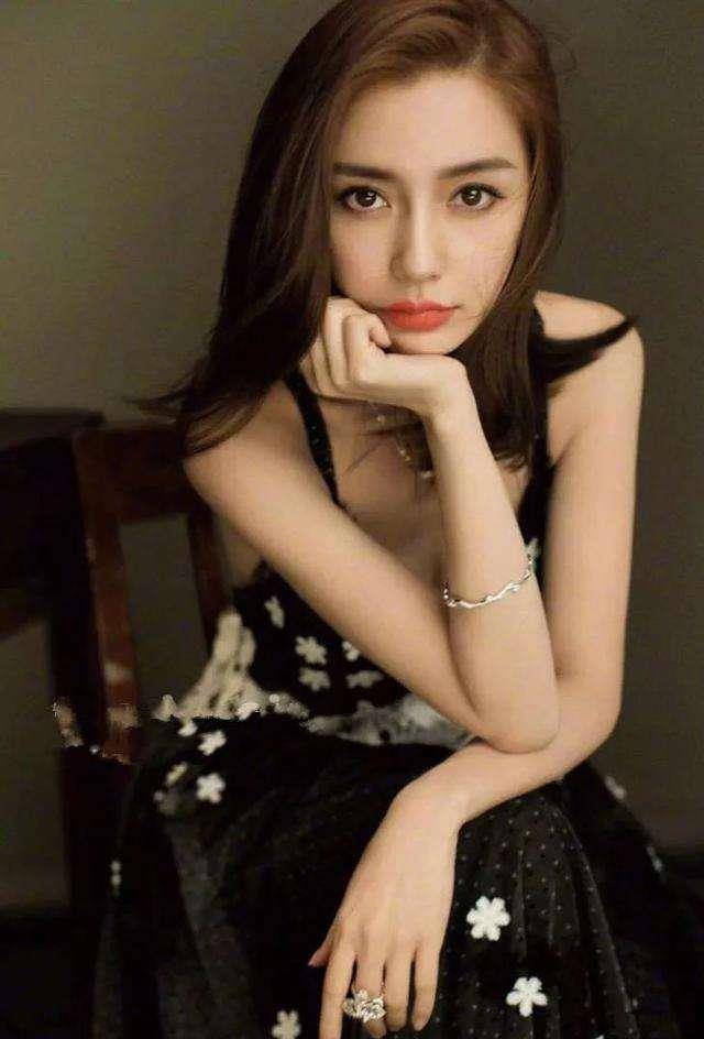 生活31岁Angelababy（杨颖）透露化妆心得，难怪她皮肤这么好！