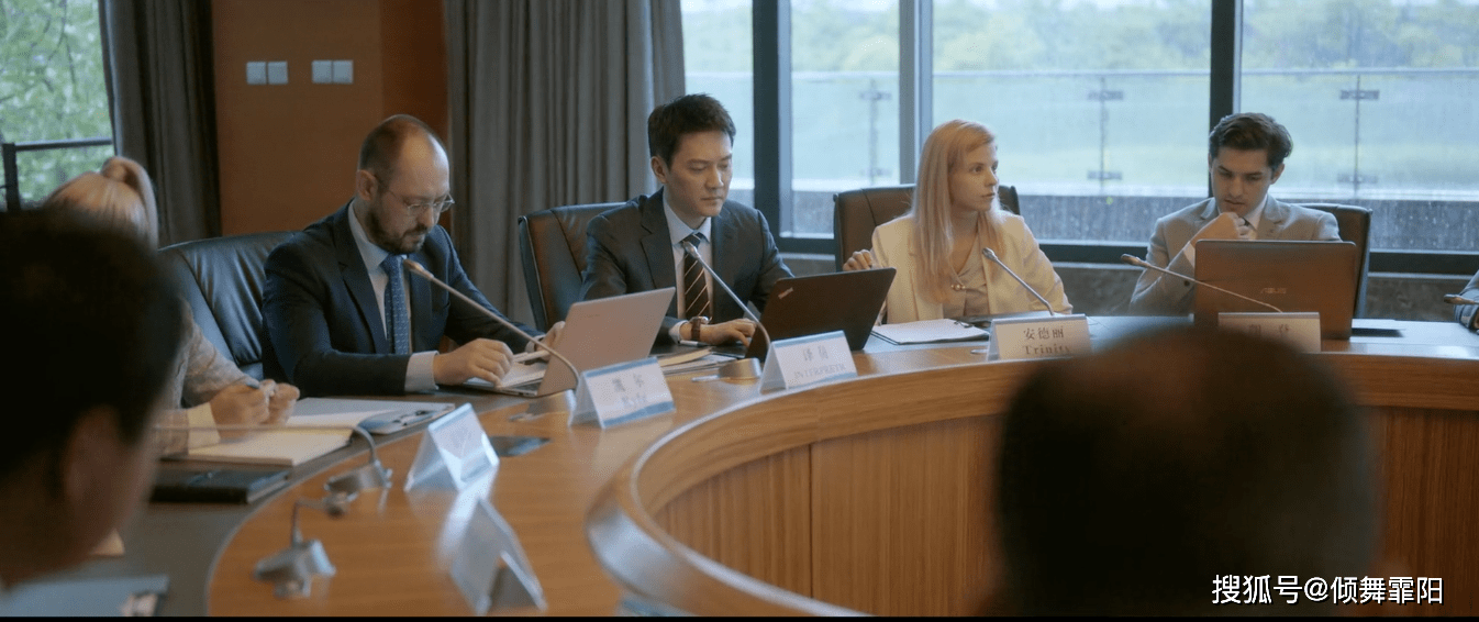 钢琴|《心居》处处讨好顾清俞的施源:他的真面目,太“伤人”