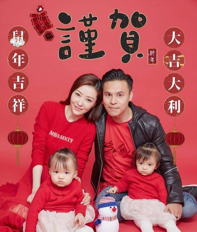 美容熊黛林晒2岁女儿用美容仪，手法专业爱臭美，网友却称没妈妈漂亮