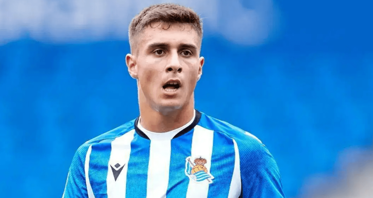 6000万,哈维挥拳,搭档奥巴梅杨,拉波尔塔魄力,明年进巴萨一线_卡里