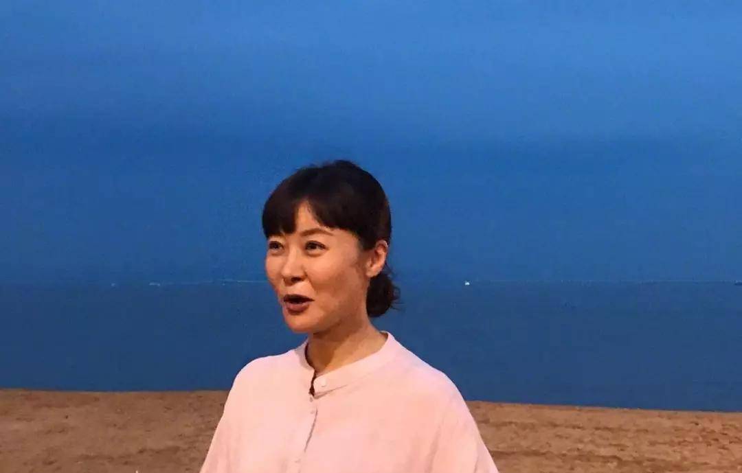 曾和李亞鵬相戀,與黃志忠傳緋聞,48歲仍美麗優雅_柯藍_電視劇_演藝