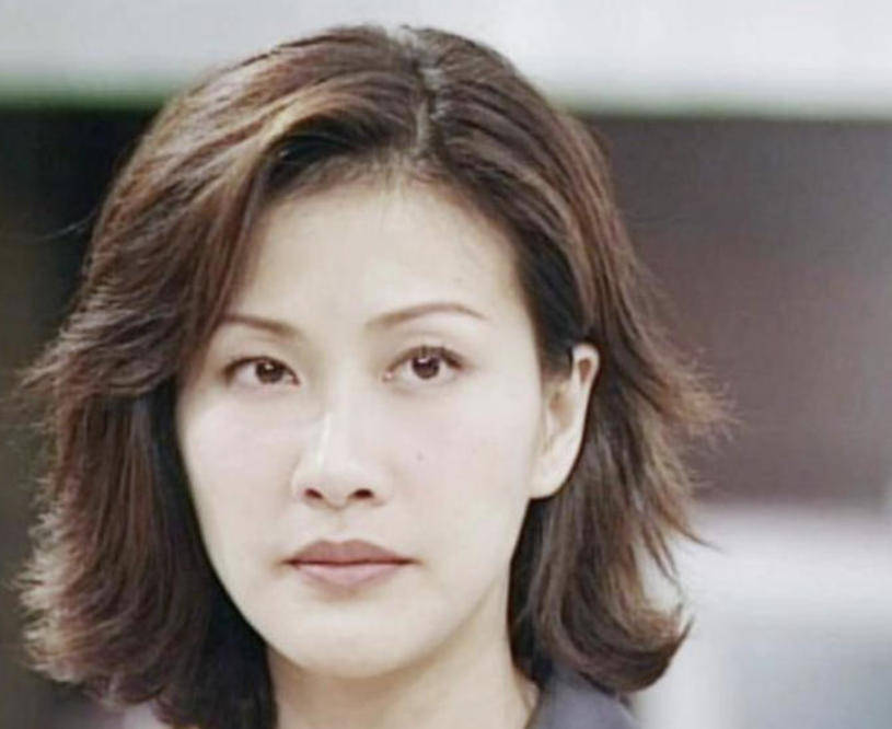 下巴TVB钟爱长脸女星？有人端庄大气，有人造型拉胯变“苦瓜脸”！