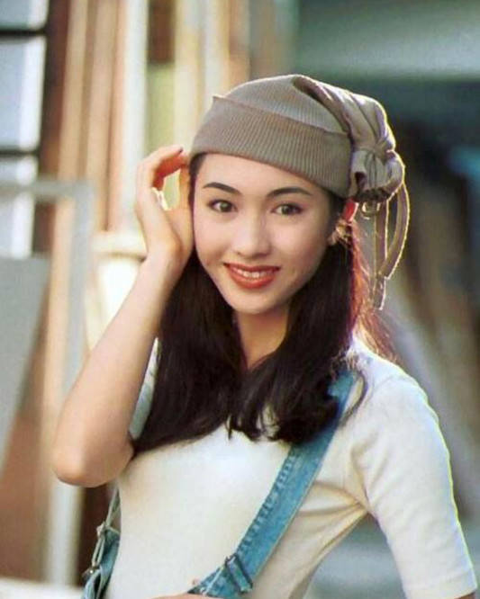 缺陷方脸、皮肤黑、有兔牙…缺陷多又如何？TVB女星一笑遮百丑！