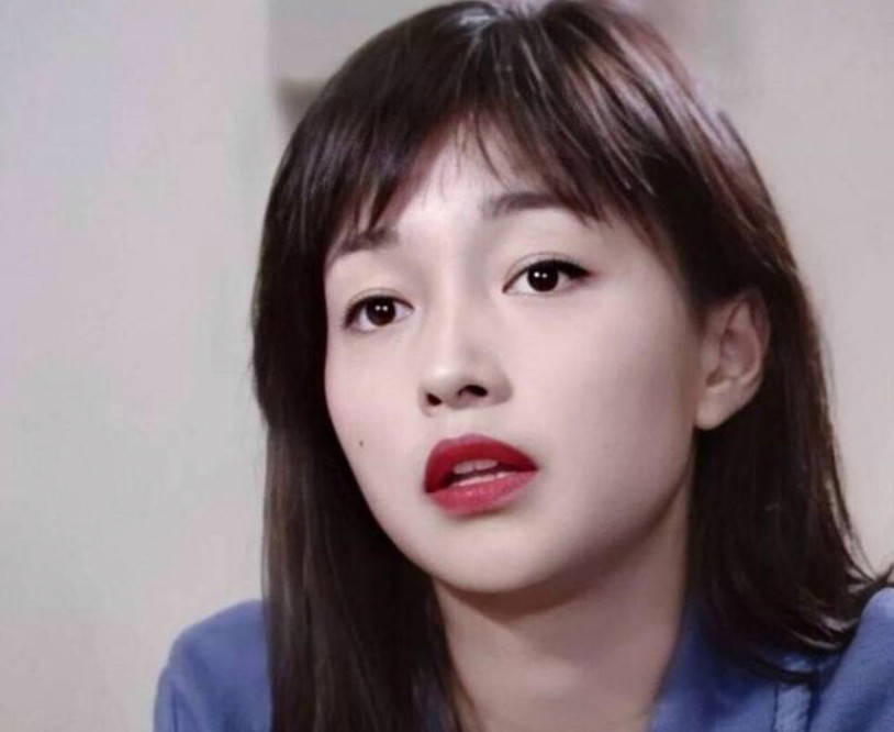 缺陷方脸、皮肤黑、有兔牙…缺陷多又如何？TVB女星一笑遮百丑！