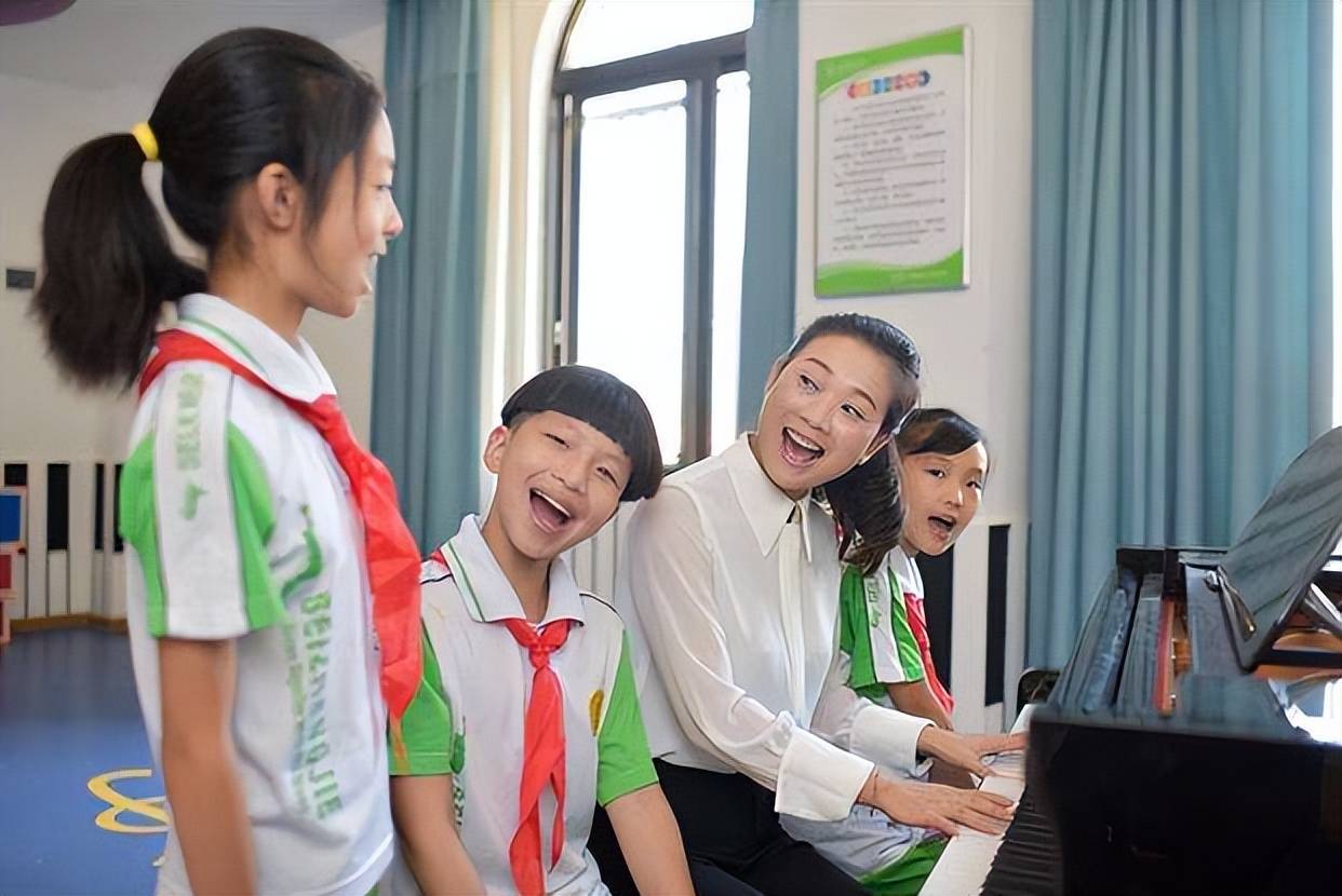 孤勇者有多火全国小学生都在合唱陈奕迅都没想到能成儿歌