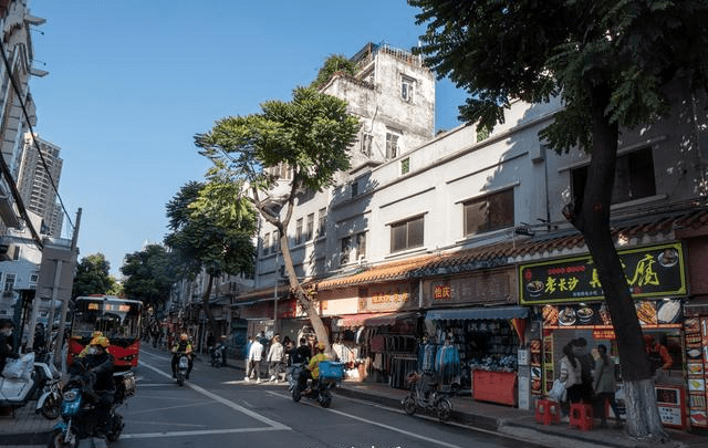 条90年老街,曾经游客罕至,如今游人如织_宝华路_恩宁路_上下九步行街