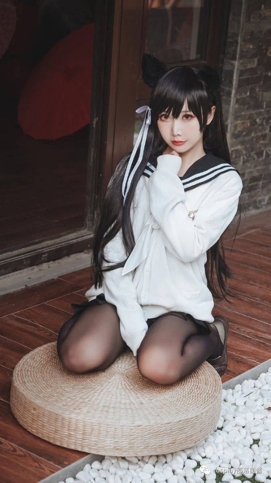 cos:碧蓝航线爱宕同人制服的cos正片@面饼_ero__wb_图文
