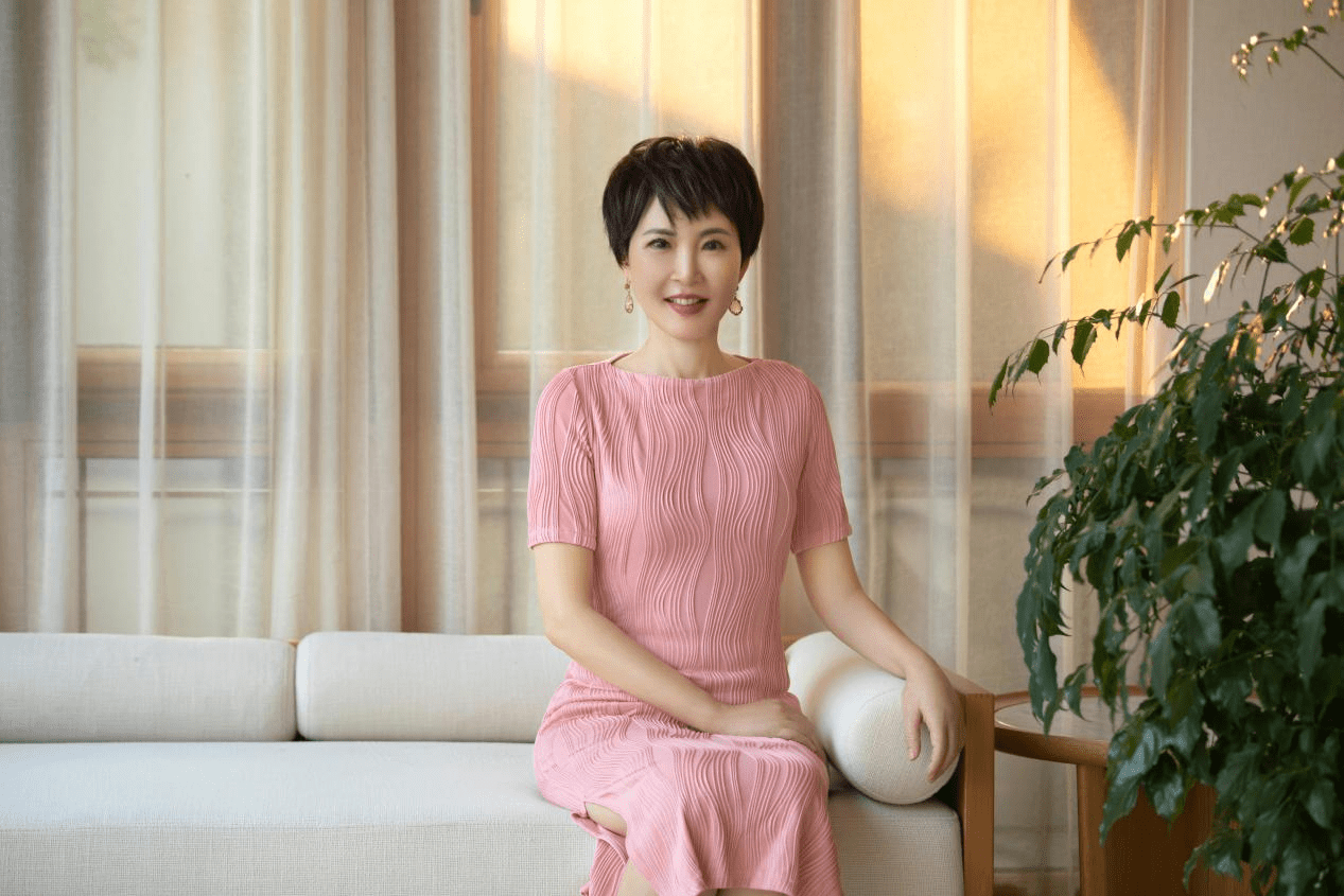 知名个人成长作家张德芬无论结婚还是单身幸福都不应依赖别人