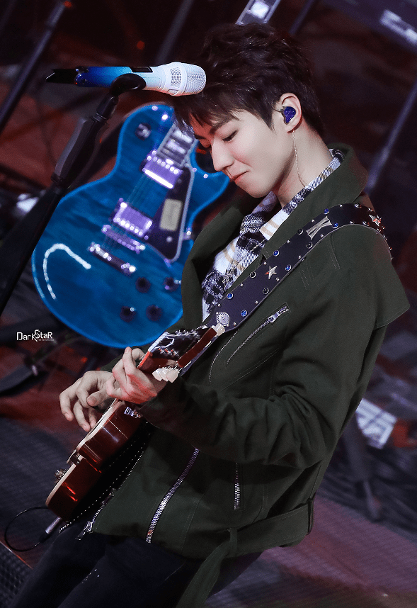 原创王俊凯全新摇滚版树读惊喜开唱总裁solo舞台即将解锁