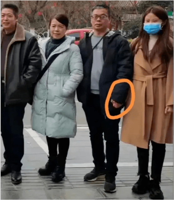 田静全家欢乐,云昊晒许敏背影,和妈妈怼杜新枝,许舅女儿要开播_许妈