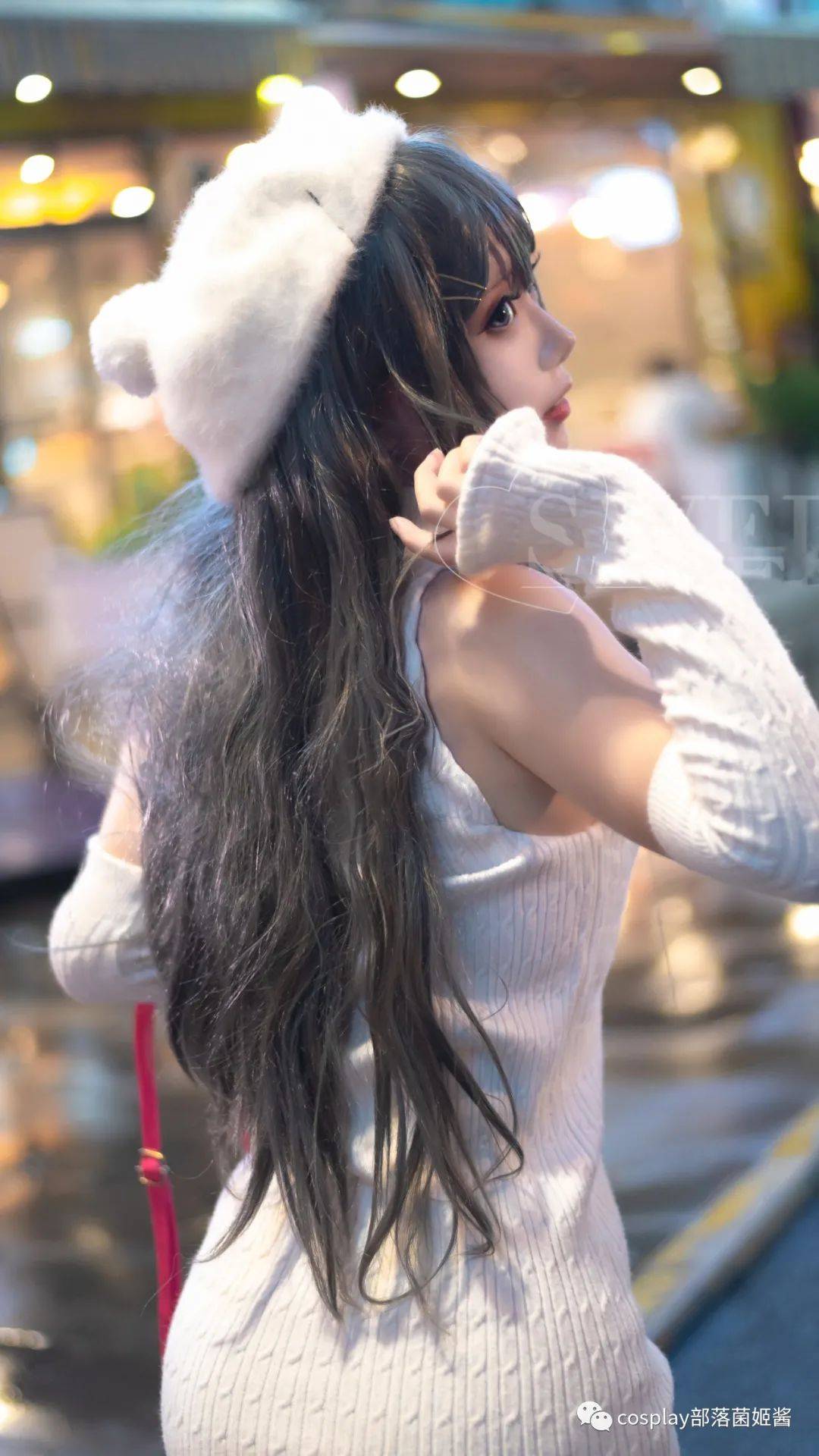 cos樱岛麻衣手办白毛衣cos正片软软
