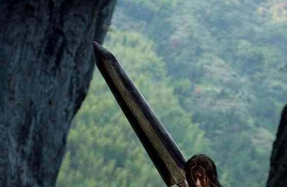 原创杨过的玄铁重剑放到现在价值多少钱玄铁重剑来自外星无价之宝