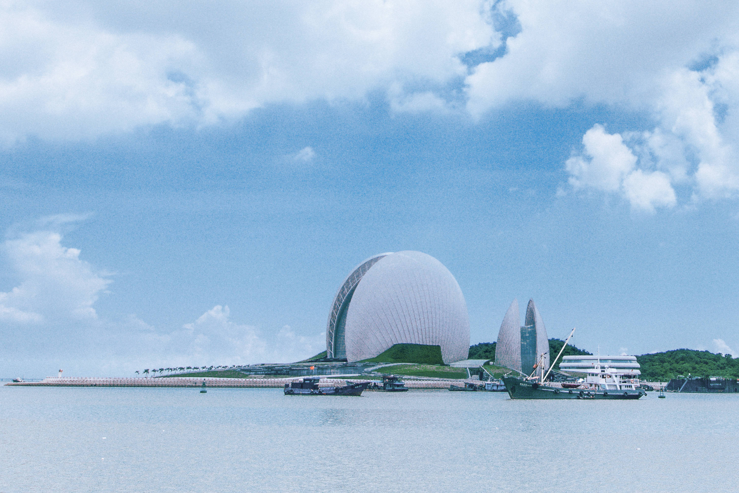 珠海洪湾河畔开发商售楼中心欢迎您