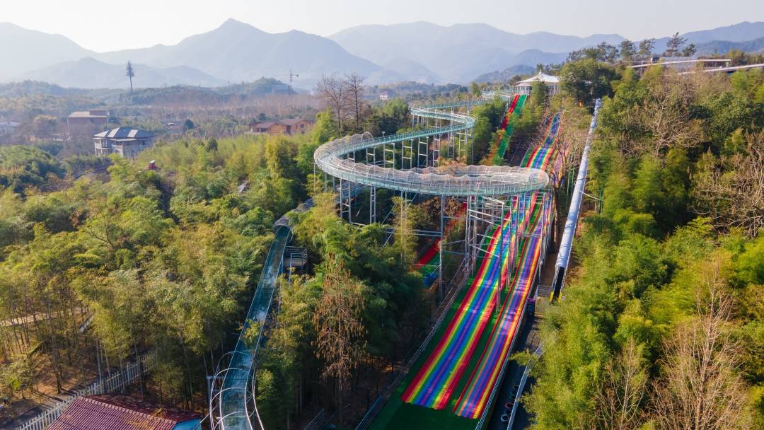 莫干山旅游集散中心200米即可收获快乐!