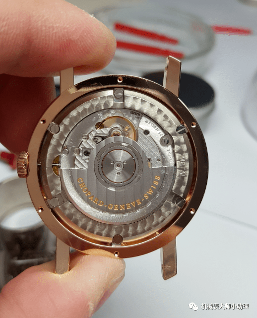 机械表大师为什么十几万的手表和两三万的手表用的同一个机芯