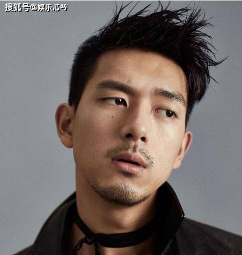 堪比"整容"的男明星,王宝强意想不到,肖战如同换脸_胡歌_胡茬_李现