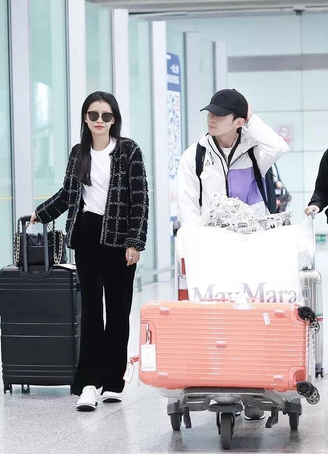 婆婆为金牌经纪人,26岁女儿已2岁,今气场十足老公似跟班_孙怡_董子健