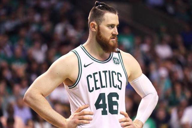 阿隆贝恩斯三分精准的内线悍将冠军球队的完美拼图