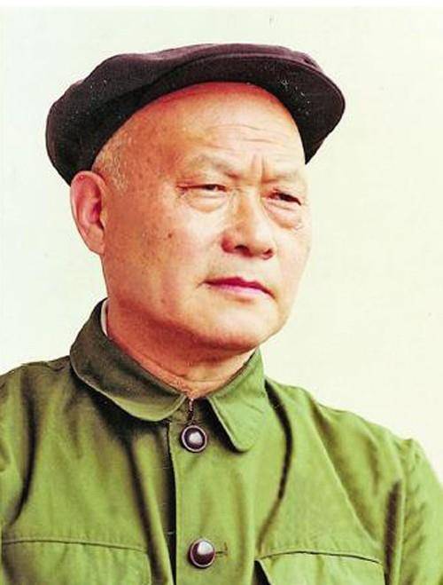 1949年男子被省委书记曾希圣告知:你爸爸是特工_项南_梁明德_儿子