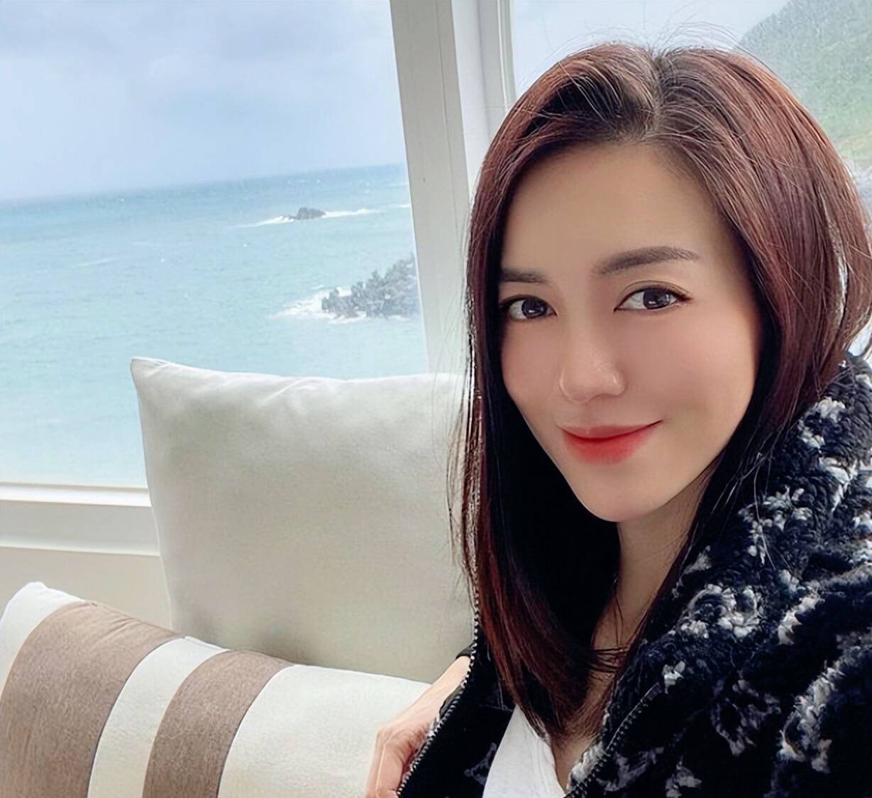 原创林俊杰患上新冠送温暖的名媛团亮了与周杰伦交际圈形成鲜明对比