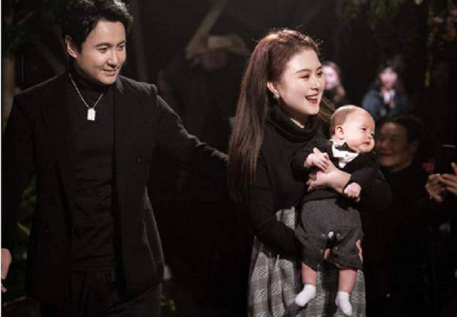 沈腾老婆胖了也美起码她很真实啊面对镜头大方自信