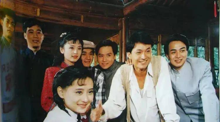 柔情与坚韧的交响曲