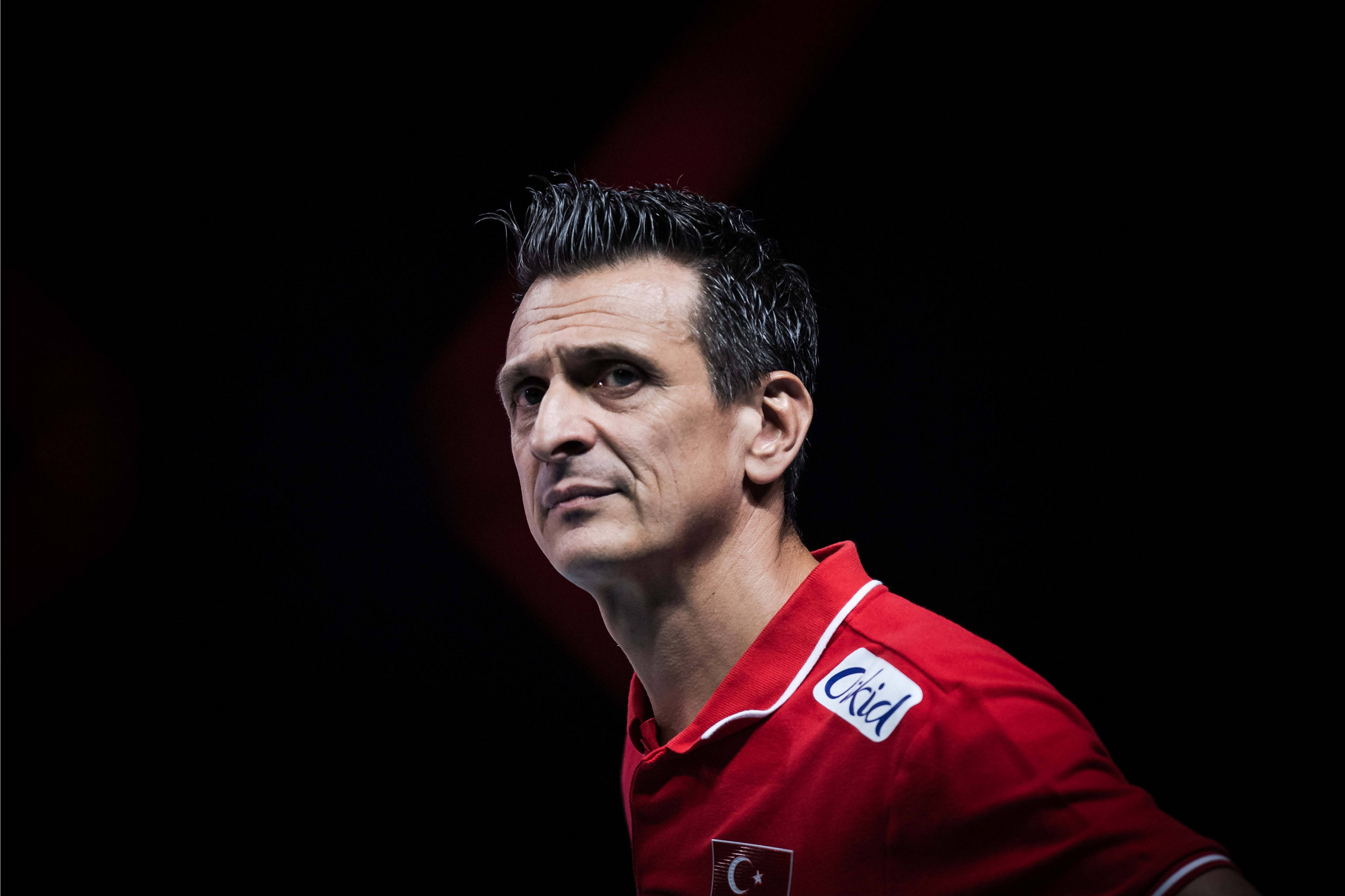 国际排联盛赞古德蒂预测未来会更成功球迷期待他与中国女排队长朱婷再