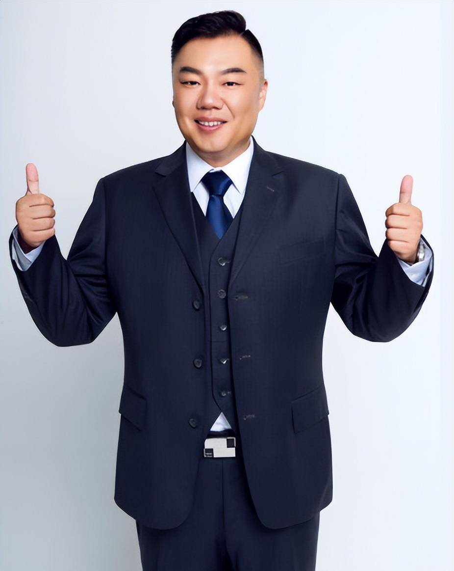 搞笑演员姜超娶胖妻:结婚时连洗衣机都没有,蜗居生活也幸福_军人_阿姨