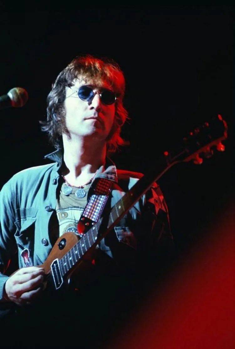 披头士——无与伦比的乐队_约翰·列侬_披头士乐队_歌词