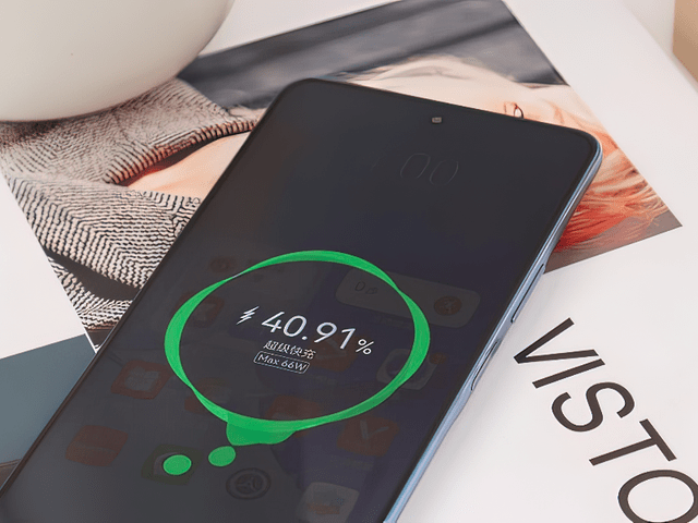 续航充电方面,华为nova9 se只搭载了一块4000mah的小电池,对于重度