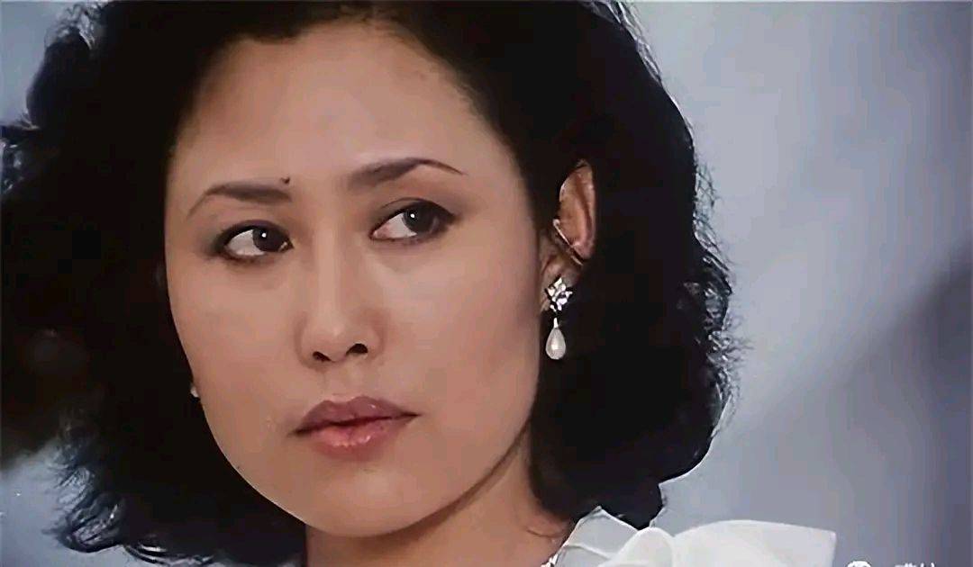 斯琴高娃的上位史以及她背后的4个男人