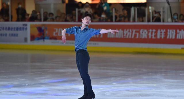 中国花滑男单闫涵,又是多少人心中的意难平_金博洋_选手_羽生结