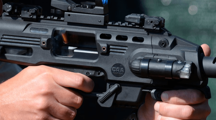 手枪的卡宾枪转换套件看似提升手枪作战能力实则非常鸡肋