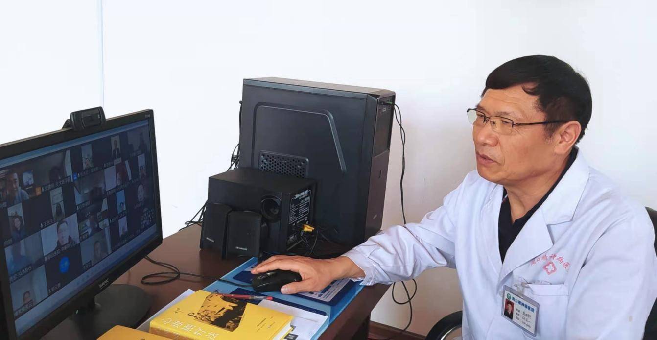 胡杰一网络心理科普同心抗疫守沪