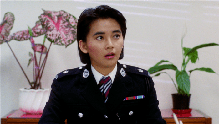 香港"女打星"背后的师傅:有人是黄飞鸿传人,有人是影坛大哥大_狄威