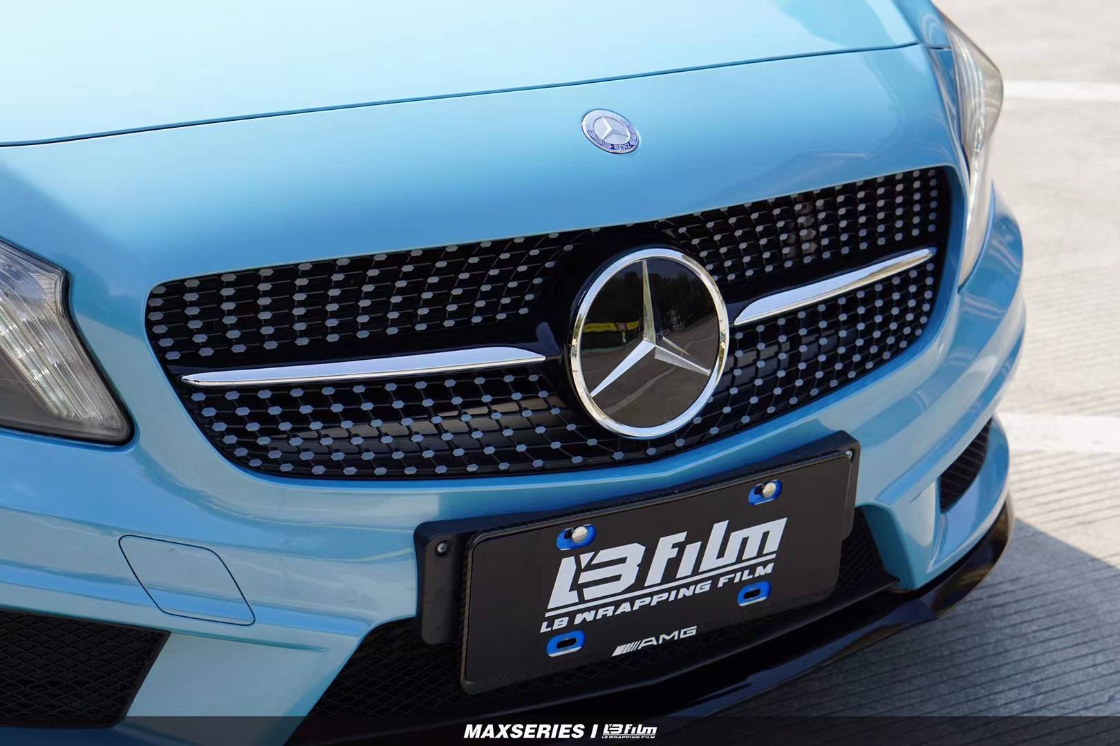 奔驰-a45汽车贴膜lbfilm改色膜pet冰晶蓝_搜狐汽车_搜狐网