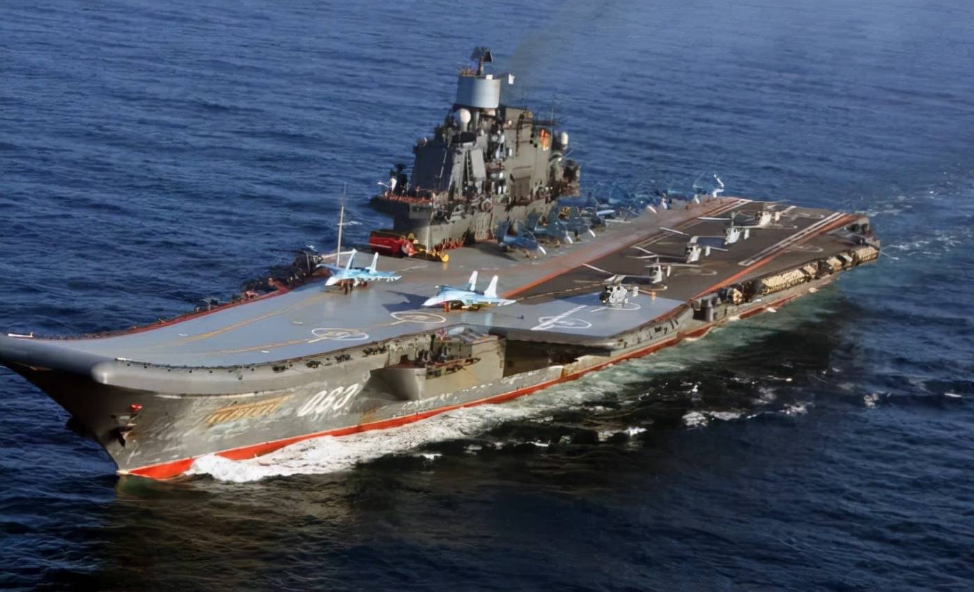 俄罗斯现役航母图片
