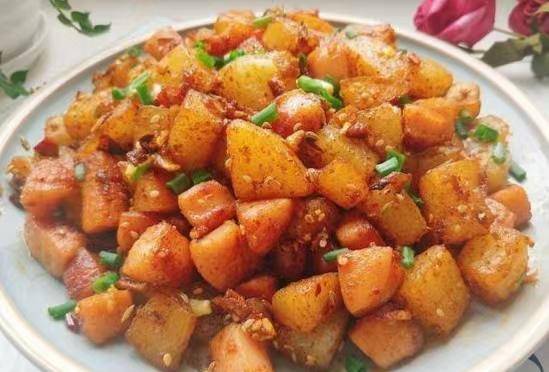 土豆丁这样做真好吃学会拿来招待客人比红烧肉还受欢迎