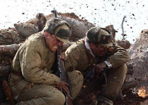 志愿军在597.9高地上一共构筑了12个阵地.